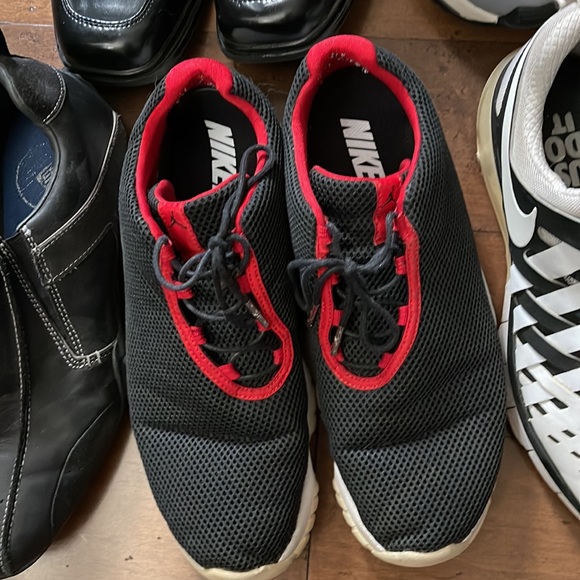 Bundle of Mens Athletic and Semi Dress/Work Casual Shoes sizes 11;11.5;12 - Picture 3 of 7